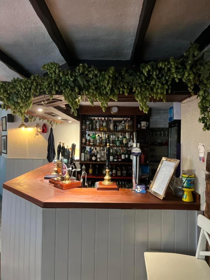 Anchor Inn Oake Buitenkant foto